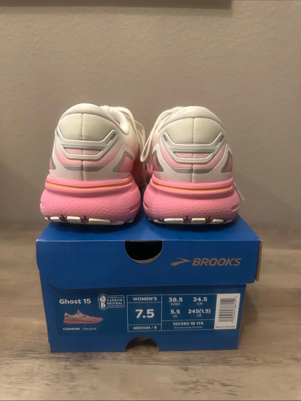 Brooks Women's Ghost 15 Athletic Shoe - Picture 5 of 9